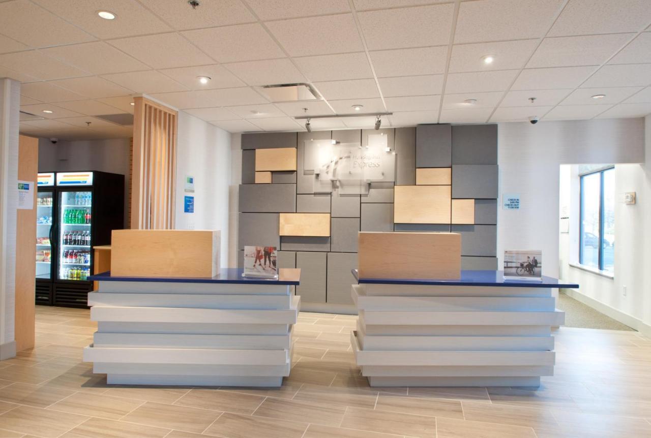 Holiday Inn Express Quantico - Stafford By Ihg Exterior foto